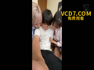 JUFE-583 阴影系童贞的我在家里被沉迷游戏的辣妹占据，让她们双重服务，享受哈 春陽モカ,新井リマ フィッチ